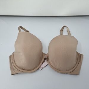34DD Victoria Secret lightly lined full coverage bra